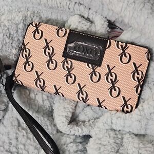 XOXO NWT Tan and Black Patterned Wristlet